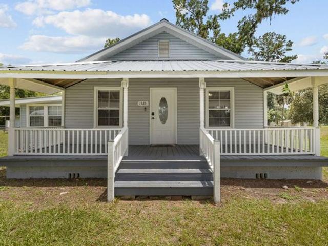 1525 6th Ave, Wellborn, FL 32094