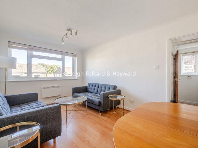 Wellbrook Road, Orpington, Kent BR6, 2 bed maisonette to rent, £1,650 pcm | PrimeLocation