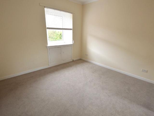 Wellgate Street, Larkhall ML9, 2 bed maisonette to rent, £650 pcm | PrimeLocation