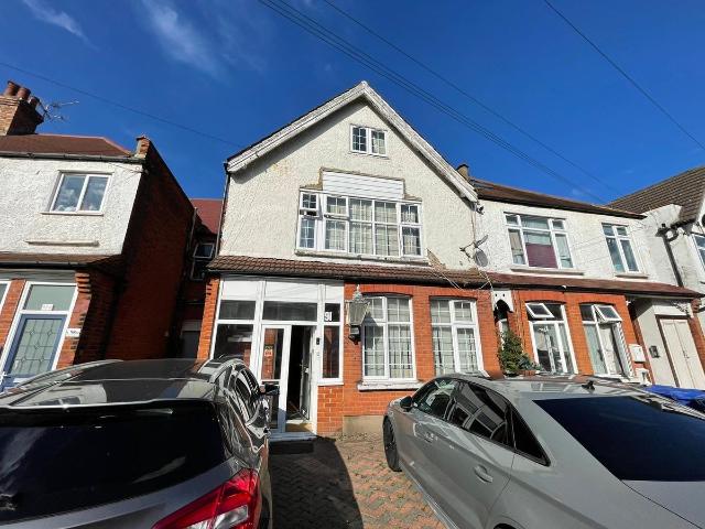 Welldon Crescent, Harrow HA1, 5 bed semi detached house to rent, £5,750 pcm | PrimeLocation