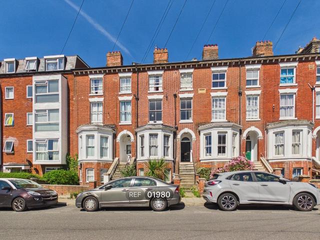 Wellesley Road, Colchester, Essex CO3, 1 bed flat to rent, £900 pcm | PrimeLocation