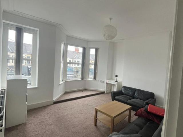 Wellfield Road, Cardiff CF24, 5 bed flat to rent, £2,250 pcm | PrimeLocation