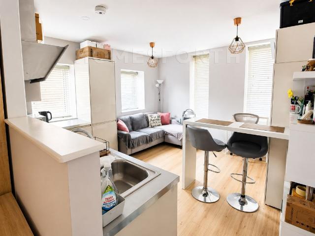 Welling High Street, Welling DA16, Studio to rent, £1,250 pcm | PrimeLocation