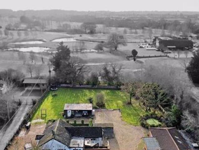 Wellington Avenue, Hullbridge, 5 Bedroom Detached