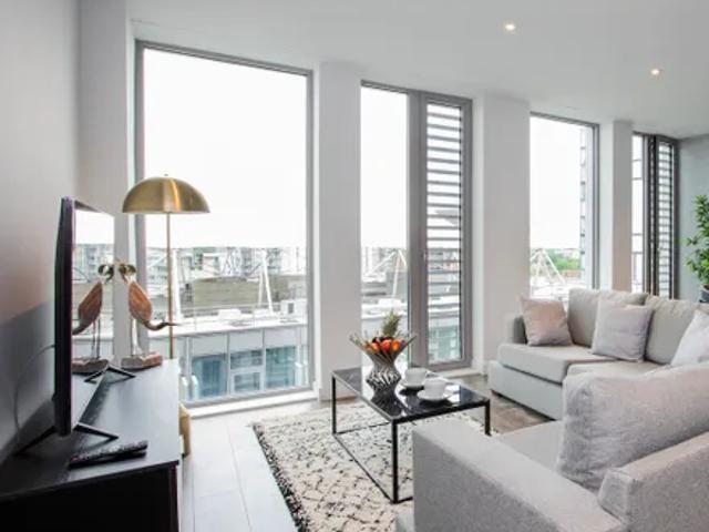 Wellington Bridge, Trinity Way, Manchester, M3 7JF, United Kingdom | 3 bed apartment for rent #162458025 | Rentberry