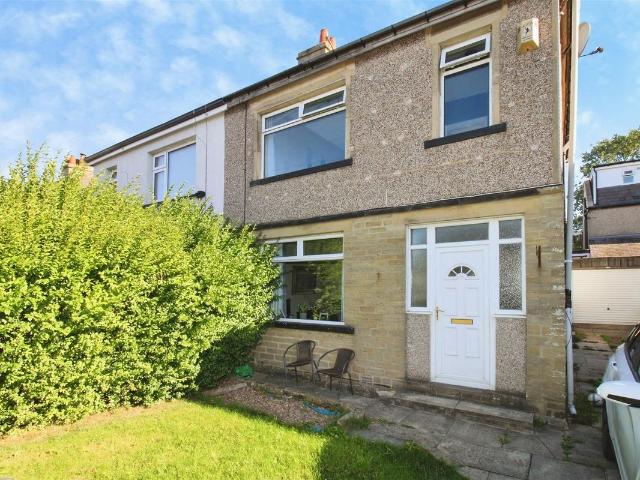 Wellington Grove, Bradford BD2, 3 bed semi detached house to rent, £995 pcm | PrimeLocation