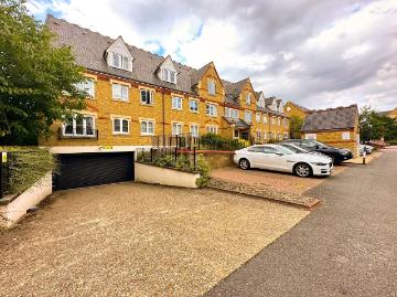 Wellington House, Exeter Close, Watford WD24, 2 bed flat to rent, £1,450 pcm | PrimeLocation