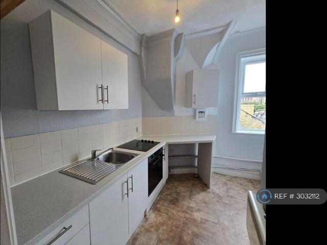 Wellington House, Harrogate, HG2 1 bed flat to rent £720 pcm £166 pw