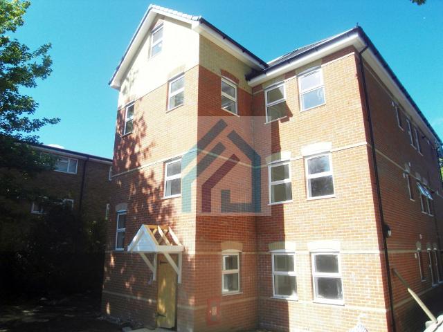 Wellington Road, Bournemouth BH8, 2 bed flat to rent, £1,200 pcm | PrimeLocation