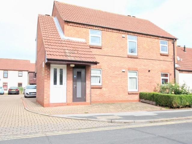 Wellington Road, Beverley HU17, 2 bed flat to rent, £650 pcm | PrimeLocation