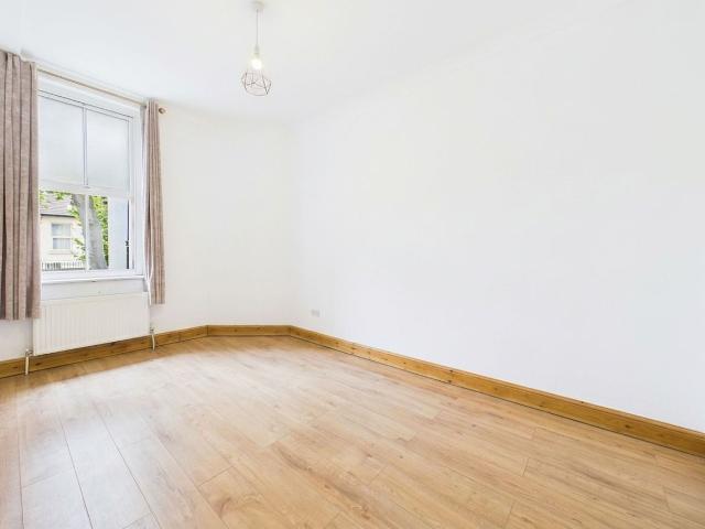 Wellington Road, Brighton BN2, 2 bed flat to rent, £1,650 pcm | PrimeLocation