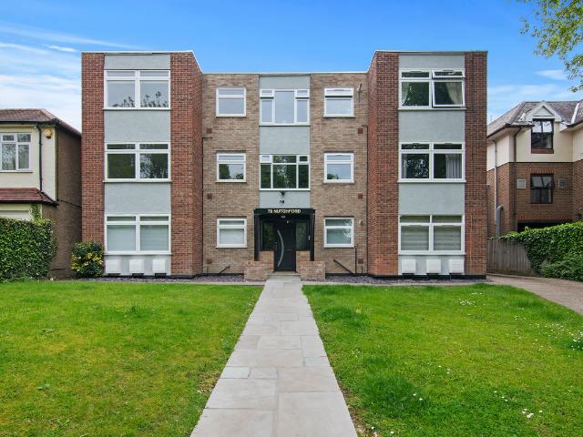 Wellington Road, Enfield EN1, 3 bed flat to rent, £2,300 pcm | PrimeLocation