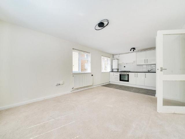 Wellington Road, East Sussex BN2 1 bed flat to rent £1,500 pcm £346 pw