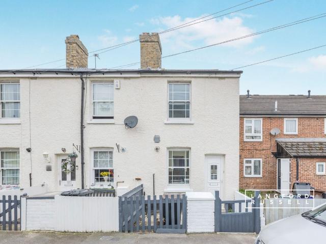 Wellington Road, Orpington BR5, 2 bed terraced house to rent, £1,725 pcm | PrimeLocation