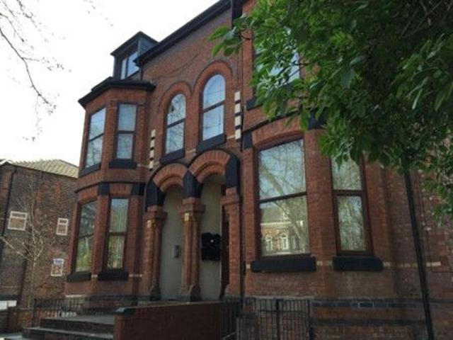 Wellington Road, Whalley Range, Manchester M16, 2 bed flat to rent, £1,050 pcm | PrimeLocation