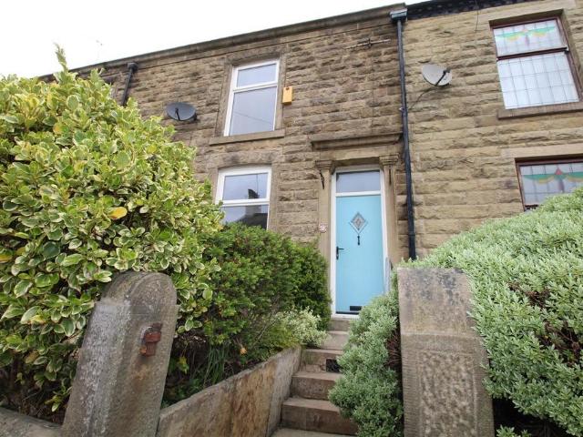 Wellington Road, Turton, Bolton 3 bed cottage to rent £950 pcm £219 pw