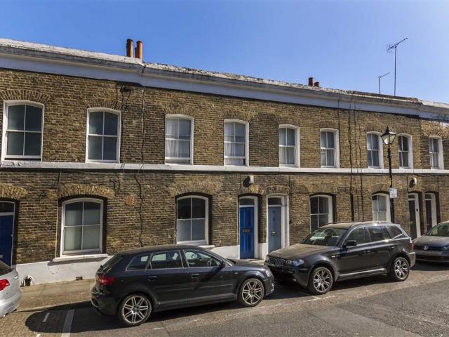 Wellington Row, Jesus Green E2, 2 bed property to rent, £4,000 pcm | PrimeLocation