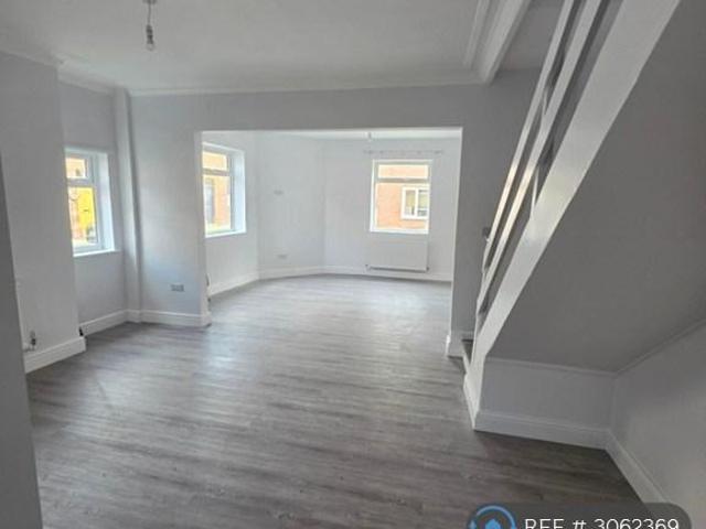 Wellington St, York, YO10 3 bed end of terrace house to rent £1,650 pcm £381 pw
