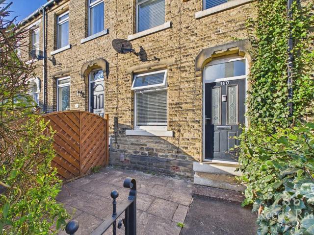 Wellington Street, West Yorkshire HD3 2 bed terraced house to rent £895 pcm £207 pw