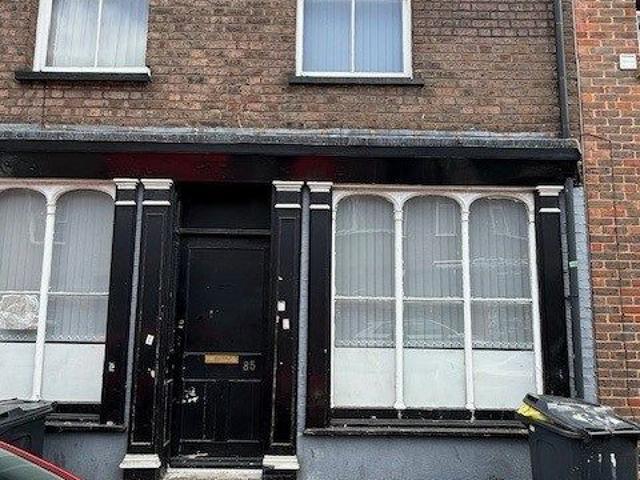 Wellington Street LU1, 3 bed flat to rent, £1,400 pcm | PrimeLocation