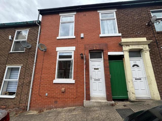 Wellington Street, Preston 3 bed terraced house to rent £945 pcm £218 pw