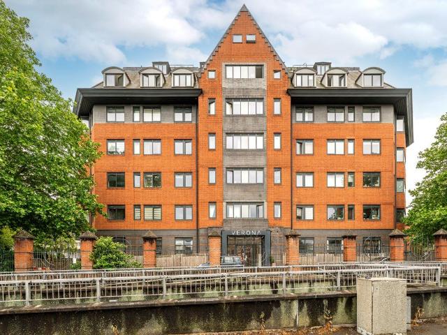 Wellington Street, Sl0 SL1, 1 bed maisonette to rent, £1,350 pcm | PrimeLocation
