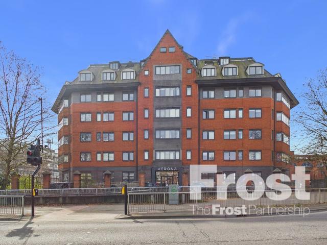 Wellington Street, Slough SL1, 1 bed flat to rent, £1,100 pcm | PrimeLocation