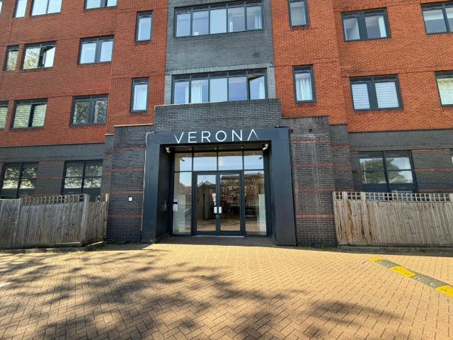 Wellington Street, Slough SL1, 1 bed flat to rent, £1,150 pcm | PrimeLocation