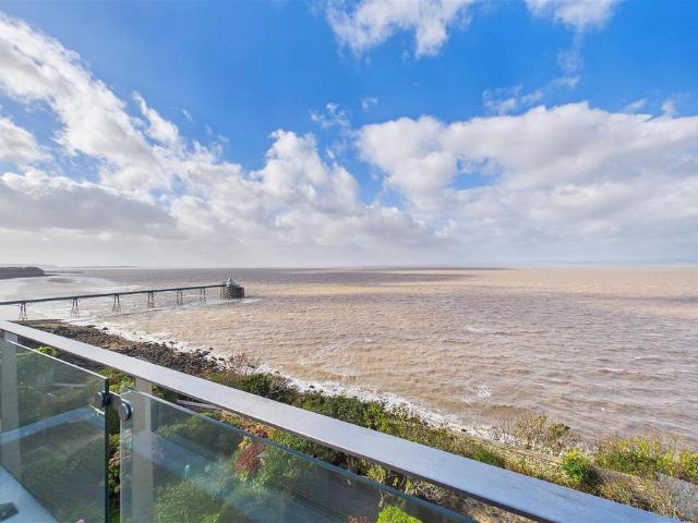 Wellington Terrace, Clevedon 2 bed house to rent £1,500 pcm £346 pw