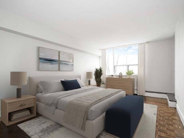 Wellington Towers 3 Bedroom Apartment for Rent at 147 Wellington St W, Aurora, ON L4G 3M1 Aurora Heights