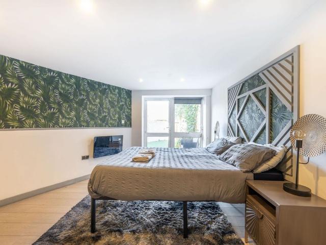 Wells House Road, Acton, London NW10, 1 bed flat to rent, £1,650 pcm | PrimeLocation