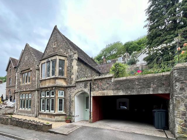 Wells Road, Malvern WR14, 2 bed flat to rent, £1,050 pcm | PrimeLocation