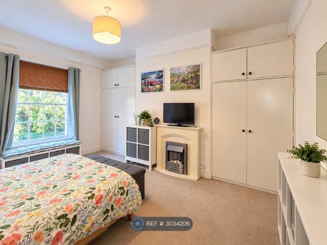 Wells Road, Malvern WR14, 2 bed flat to rent, £995 pcm | PrimeLocation