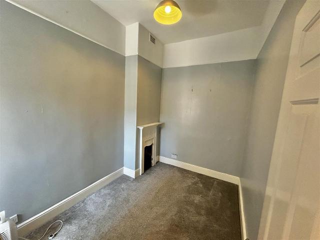 Wells Road, Bath BA2, 2 bed flat to rent, £1,420 pcm | PrimeLocation