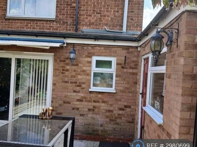 Wells Road, Brierley Hill, DY5 1 bed in a house share to rent £560 pcm £129 pw