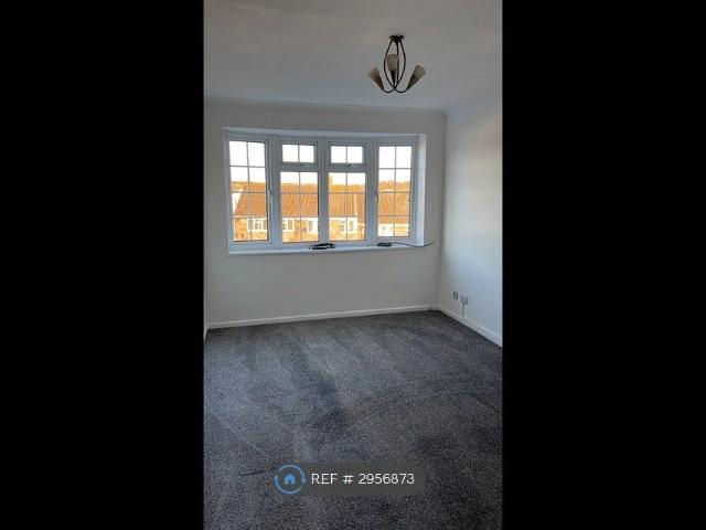 Wells Road, Rochester ME2, 1 bed flat to rent, £900 pcm | PrimeLocation