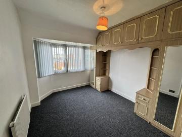 Wellsford Avenue, B92