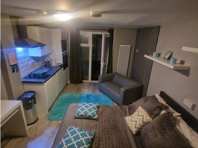Wellsford Avenue, Solihull B92, 1 bed semi detached house to rent, £850 pcm | PrimeLocation