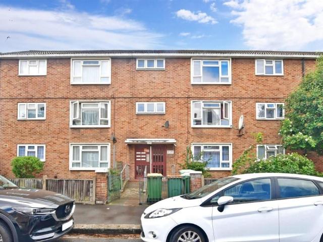 Wellstead Road, East Ham, London E6, Studio to rent, £2,000 pcm | PrimeLocation