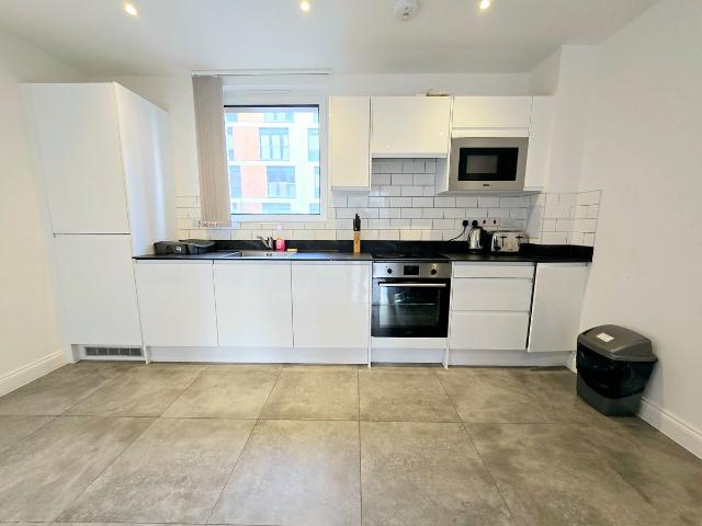 Wellstones, Watford WD17, 1 bed flat to rent, £1,400 pcm | PrimeLocation