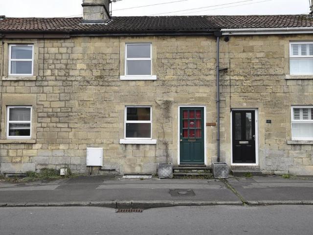 Wellsway, Somerset BA2 3 bed terraced house to rent £1,800 pcm £415 pw