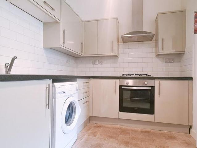 wellwood Road, Goodmayes, Essex, IG3. 1 bed flat to rent £1,800 pcm £415 pw