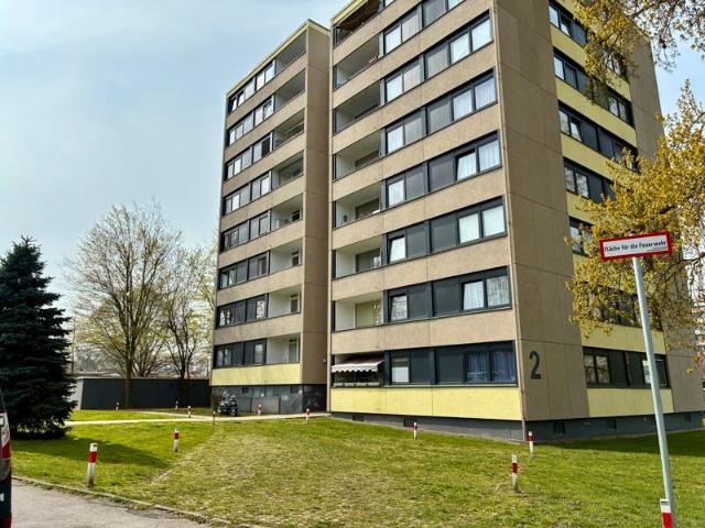 Wer will mich!? Weitläufige 3,5 Zimmer Wohnung