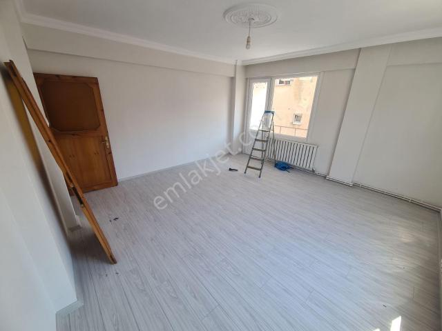Wera Dan Kiralık Yenı Mah 3+1 Arakat Daıre
