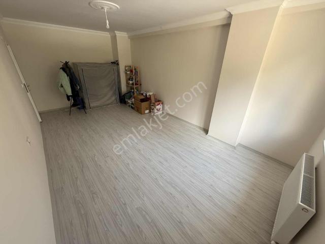 Wera'dan Kiralık 2+1 Asansörlü Daire