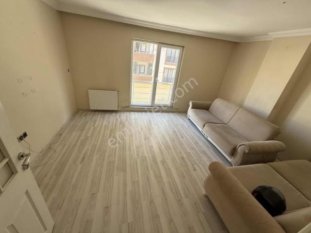 Wera'dan 2+1 Ara Kat Kiralık Asansörlü Daire