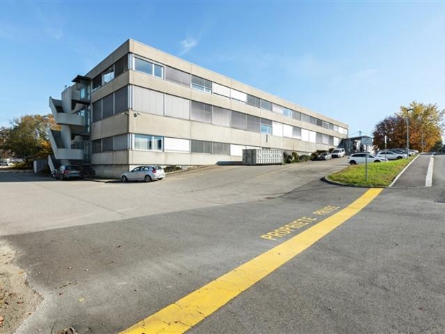 Büro ab 1000 m² zu mieten – Lager / Werkstatt