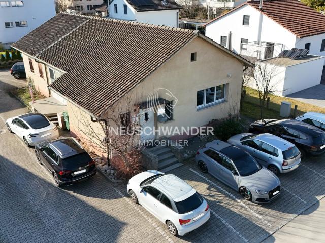 Werkstatt zur Umwandlung in ein Familienhaus in Bassecourt zum Verkauf