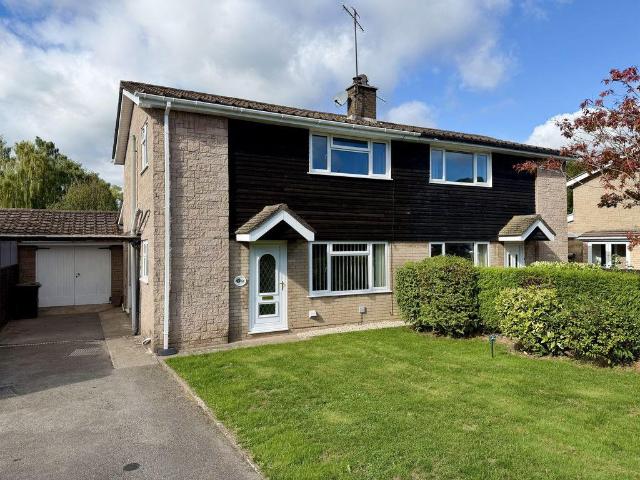 Wern Gifford, Abergavenny 3 bed semi detached house to rent £1,200 pcm £277 pw