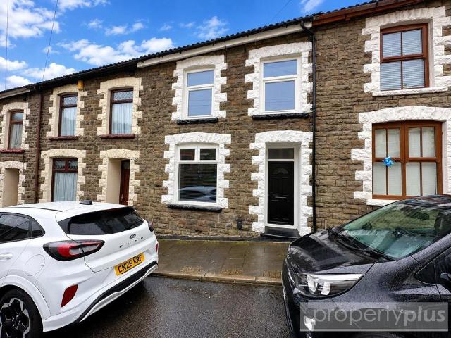Wern Street, Clydach Vale, Tonypandy. 3 bed terraced house to rent £850 pcm £196 pw